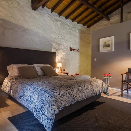 1720 Quinta Da Cancela - Winery & Farmhouse Гимарайнш Экстерьер фото